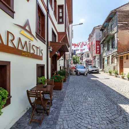 阿尔米思提斯酒店 穆达尼亚