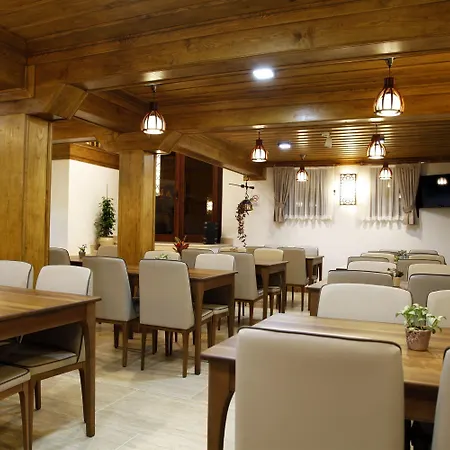 阿尔米思提斯酒店 穆达尼亚