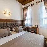 Armistis Hotel 2*