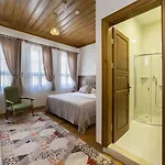 Hotel Armistis 2*